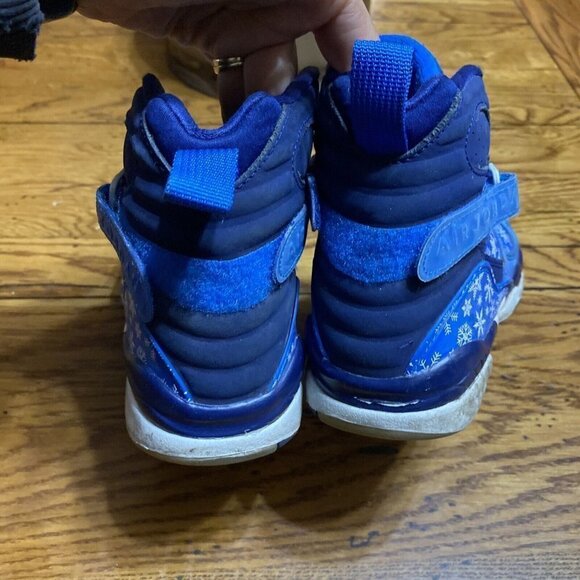 KID'S Jordan 8 Retro 'Snow Blizzard' (GS) Size 4Y - Picture 10 of 11